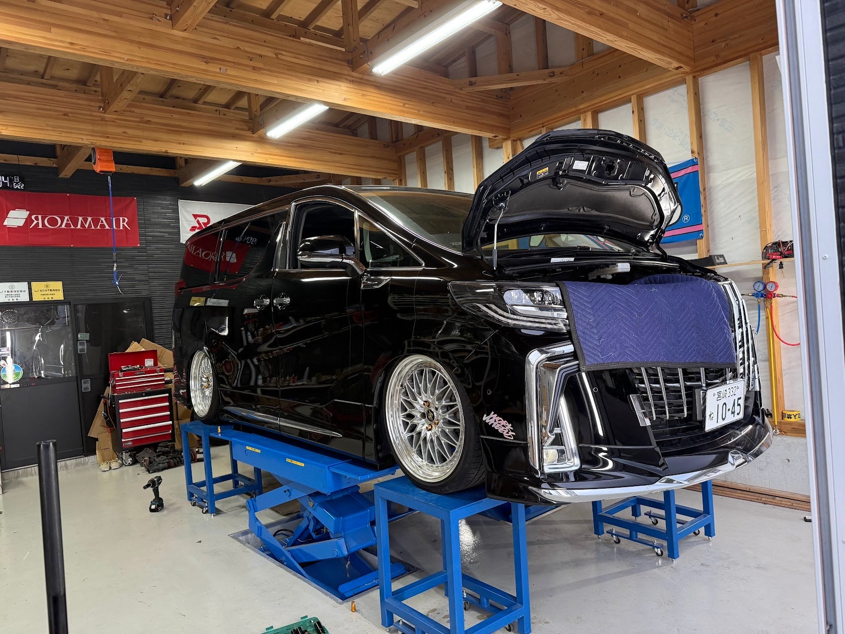 30アルファードエアサス取付 – ROAMAIR_JAPAN