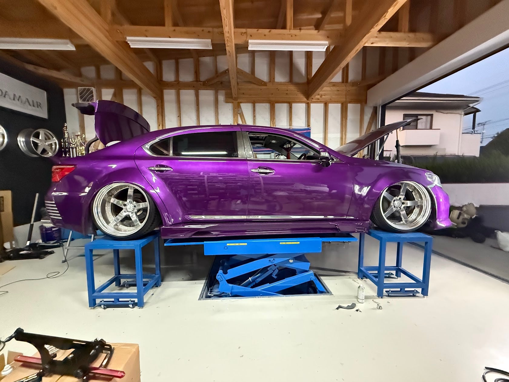 LS460ハイスピードエアサス – ROAMAIR_JAPAN