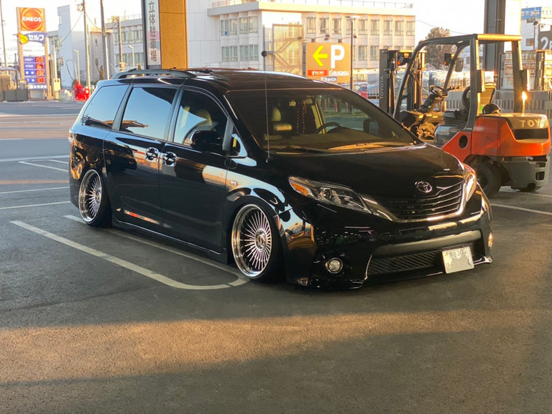 US TOYOTA 30シエナ