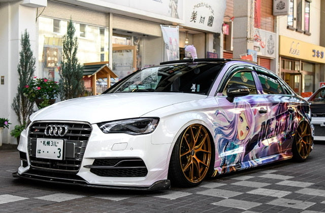 アウディ　S3
