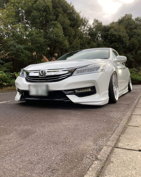 HONDA アコードハイブリッド　CR6