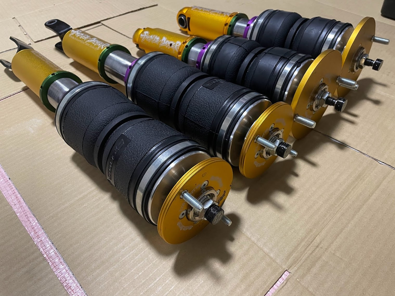 車高調エアサス化 エアバック DH100190 – ROAMAIR_JAPAN