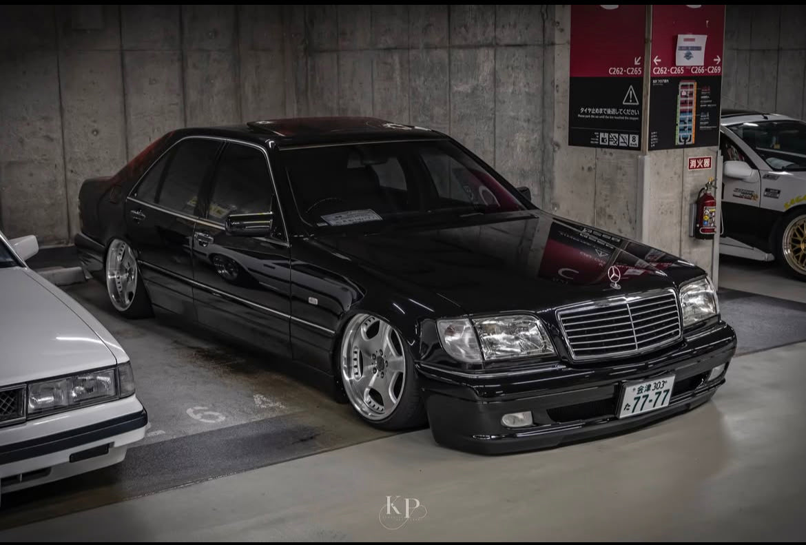 Aahh40★ROAMAIRキット★ベンツBクラスW246 2015-2018 メルセデスベンツ Bクラス W246 後期 リア ルーフ